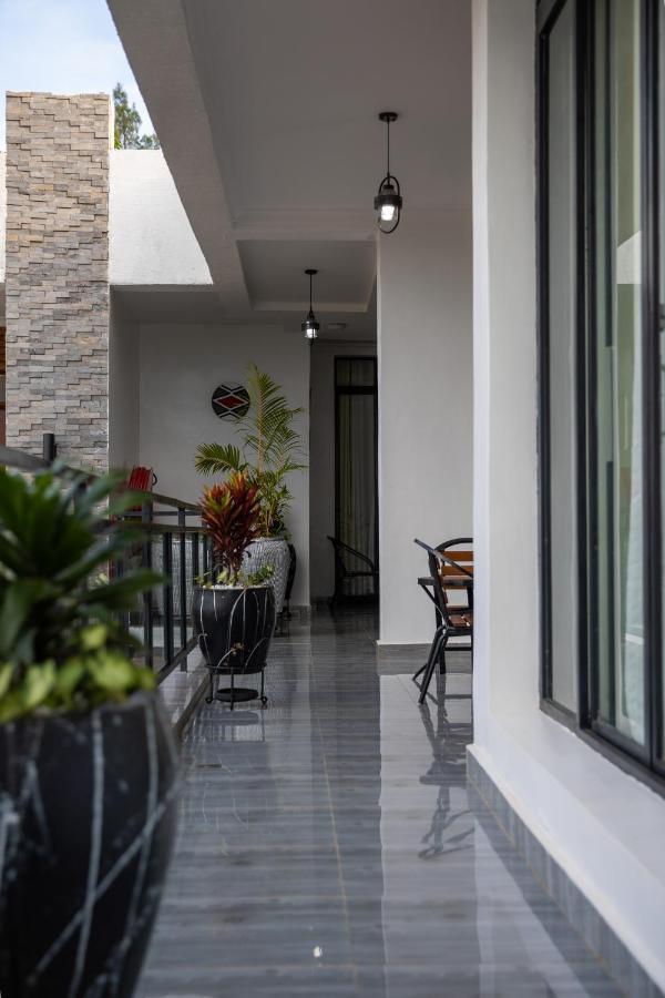 Ikaze Apartments Kigali Bagian luar foto